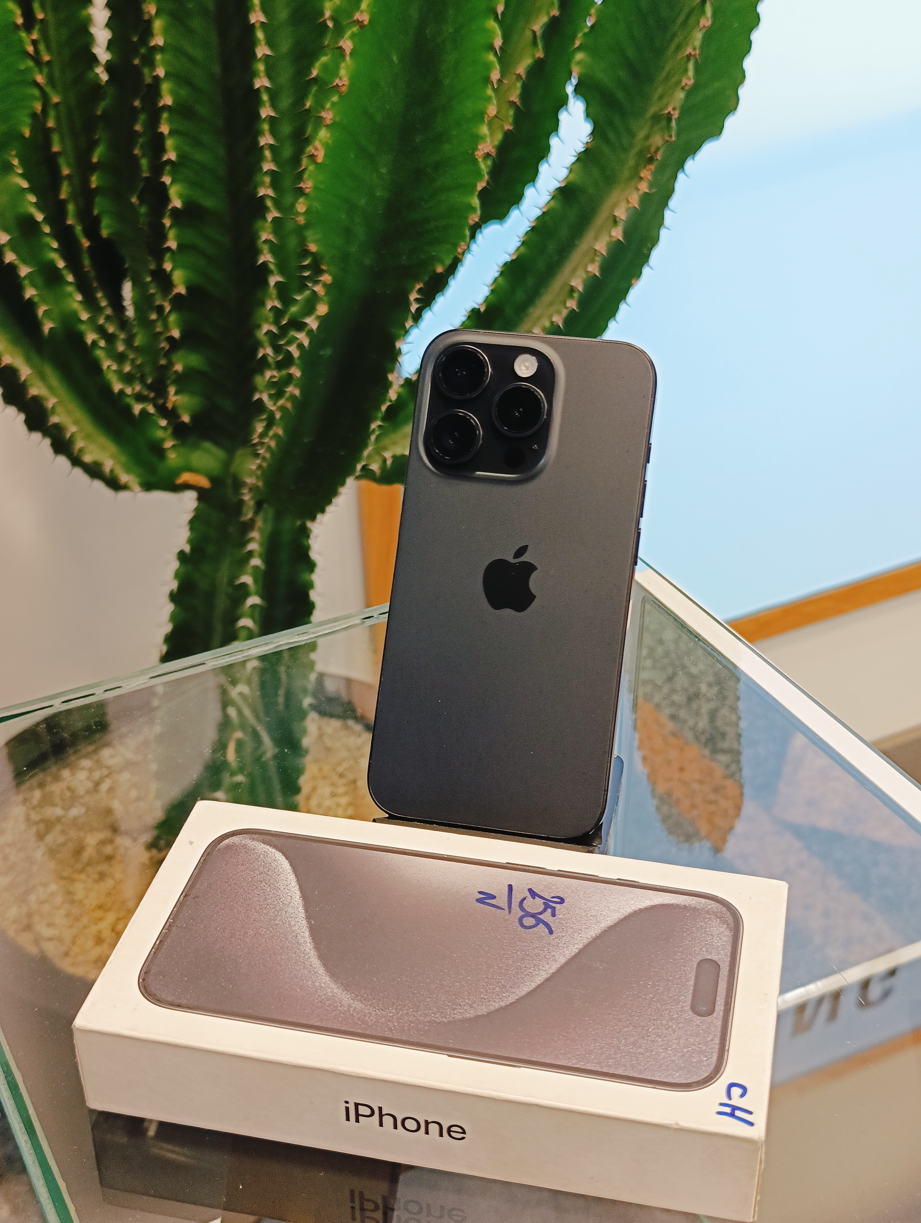 iPhone 15 pro ch 128GB استوک در حد نو
